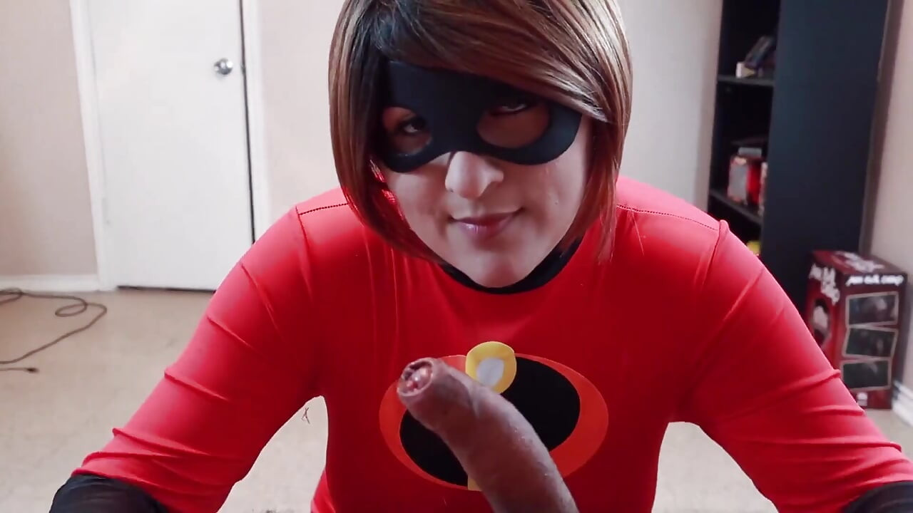 Elastigirl bir tanığı ikna ediyor