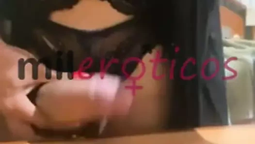 Trasvesti prostituta de mexicali se pajea y chorrea