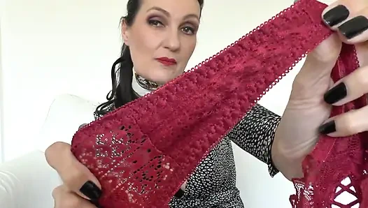 Gizli fanteziler gerçek oluyor! Seksi külot kokluyor ve üzerlerine boşalıyor, Lady Victoria Valente