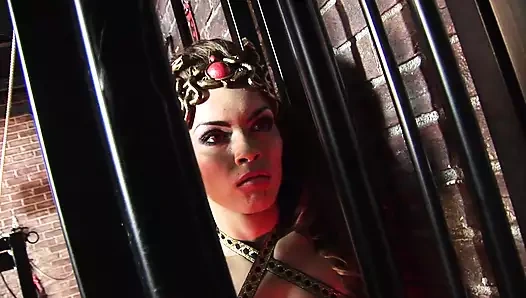 Doktor büyük memeli ateşli sarışın hastayı sikiyor