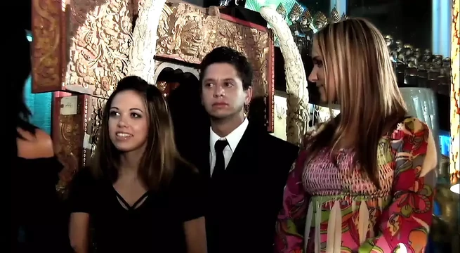 Mist içine - vampir porno dizisi bölüm i - varış