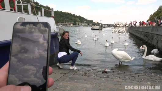 Çek sokakları - şimdiye kadarki en ürperen kız