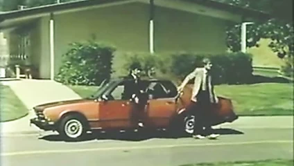 Her yıl aynı zamanda (1976)