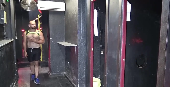 Babası Jorge Leal tarafından korunmasız kullanılan seksi Noel Santor