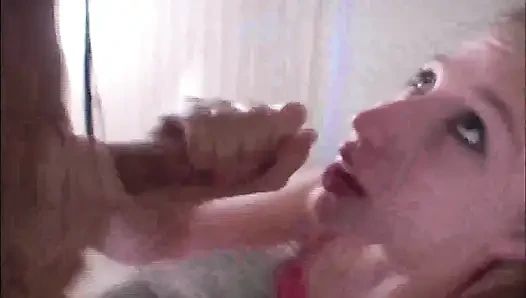 Sonja tarafından elle muamele
