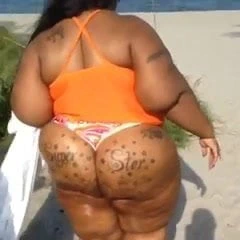 Plaj pt.1'de seksi süperstar tripleks