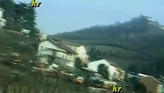 İtalyan pornosu - gerçek ev kadını kocasını aldatıyor #1