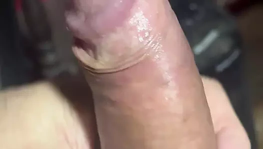 Azgın bir öğleden sonra adam mağarasını ziyaret ediyor