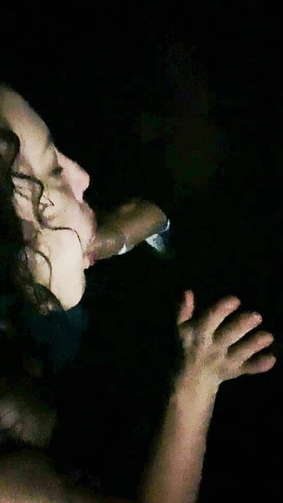 Swinger karısı at the gloryhole
