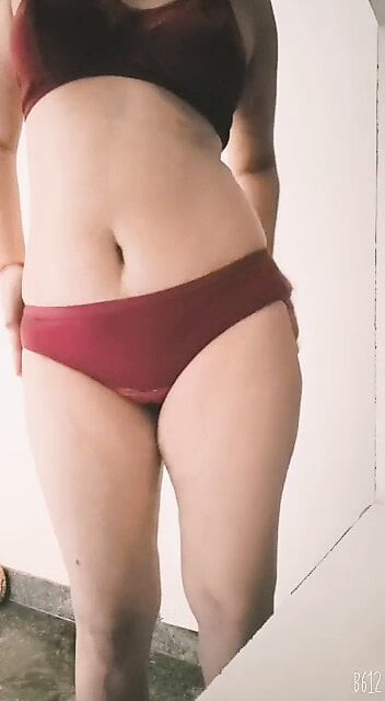 Xhamster - sıcak bikinili desi yenge