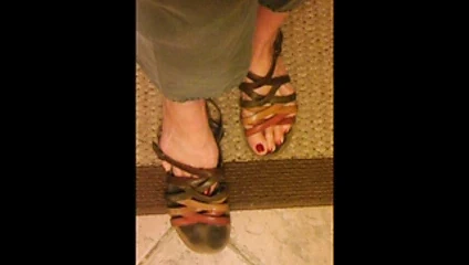 seksi olgun ayak ayakkabı fetişi