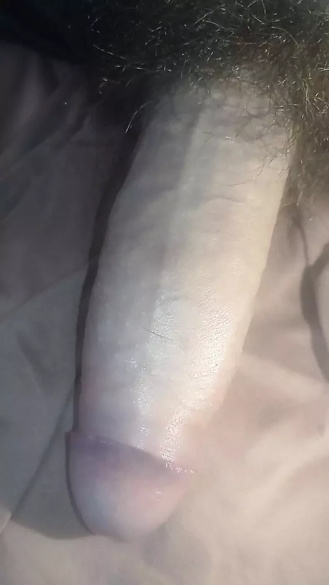Odamda genç Kolombiyalı pornosu mastürbasyon yapıyorum