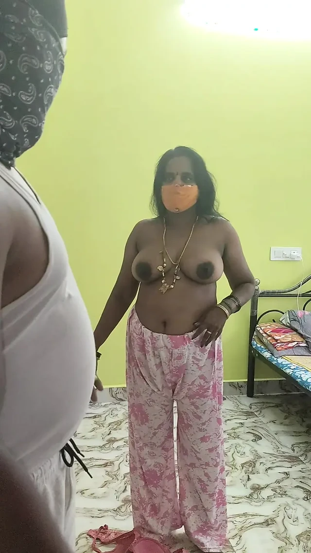 Doktor masum kocasının karısını sikiyor