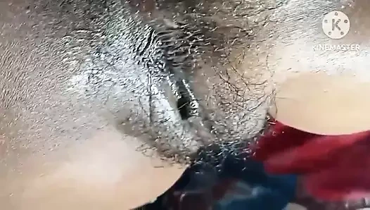 Bengalli Hintli kadın sevgilisi tarafından sikiliyor