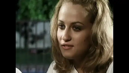 Bunny Luv: Onun tarafından yalanmak istiyorum ve sadece onun tarafından