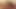 Angelina Valentine, kırmızı file çoraplarını olduğu gibi bırakır