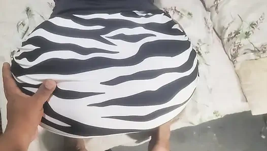 Bu adam hizmetçinin götünü çok dağınık ve kirli ve sıcak dölle bıraktı