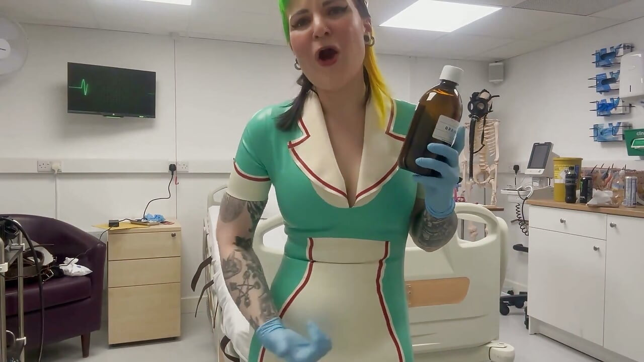 Hemşire Ruby Gooner Kliniği