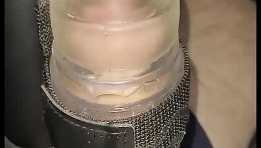 Thehandy stroke o yarağı çok iyi boşaltıyor