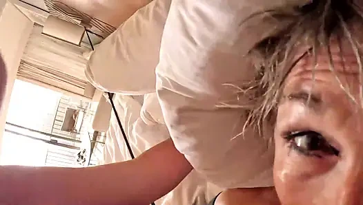 Lite esaret, yüz sikişi ve elle muamele