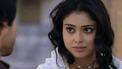 Seksi bollywood aktör videosu