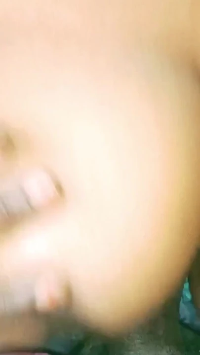 Üvey kız kardeş Tamil'de üvey erkek kardeşiyle seks konuşması güzel bir sakso çekiyor - tam tamil ses ve video | Klip 3