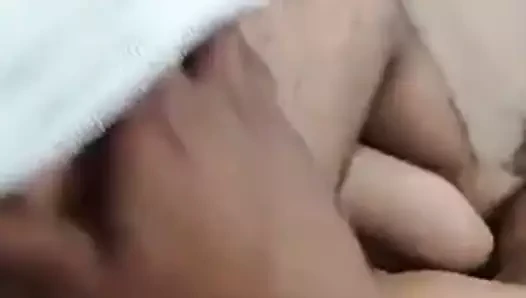 Purnima randi 8 erkek arkadaş ile zevk almak