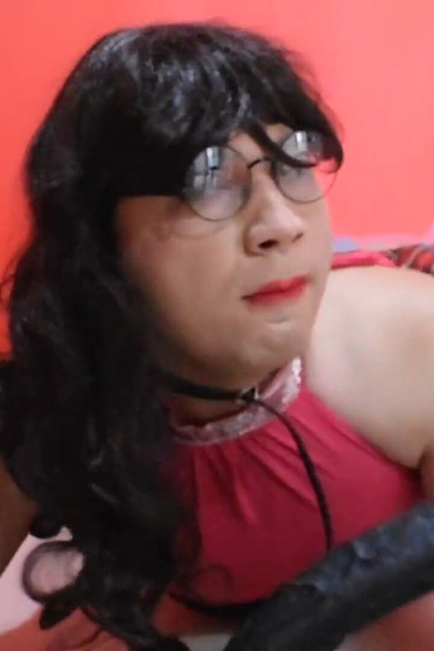 Alinatgirl dildoyla oynuyor