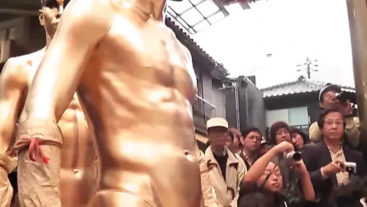 36. (2013) oozu daido kasabalı festivali altın gösterisi (süt