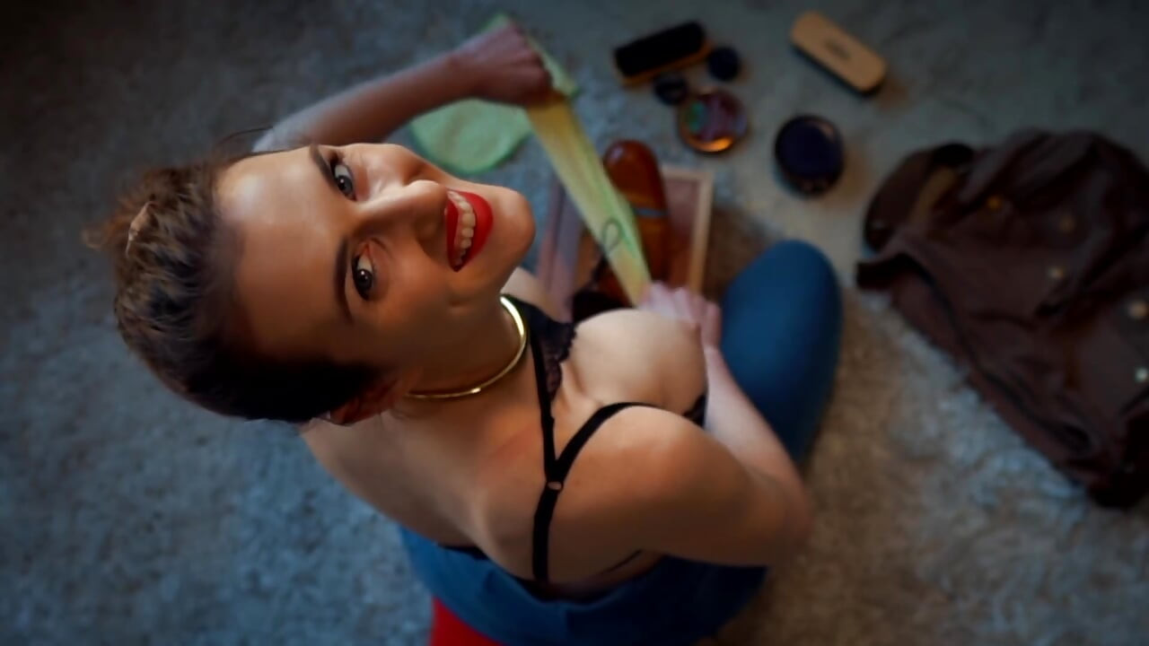 Sexy Shoe Shine