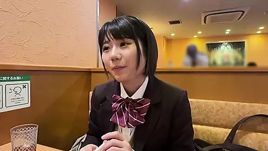 Riku kulüpten eve gidiyor. Yeni tanıştığı yaşlı bir adamı affeden bir sürtük. Hayatındaki ilk otel seksi. Ahlaksız sıkı vücut.