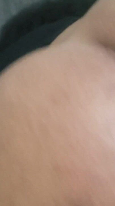 Latin amatör seksi götünü ve kıllı amcığını özgüvenle gösteriyor, oyuncu vücut ve doğal | Klip 1