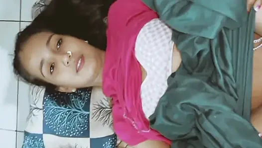 Desi hot bhabhi ko dwar ne thick big cock se fucka