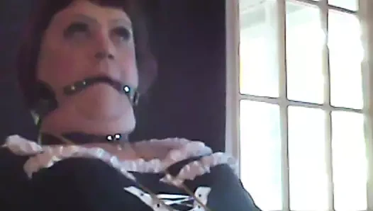 ev hanımının makyajını bitirmek