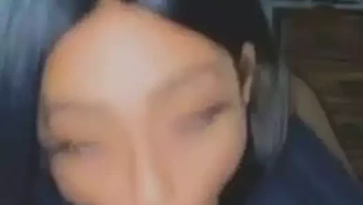 Seksi göz temasıyla kafa oyunu