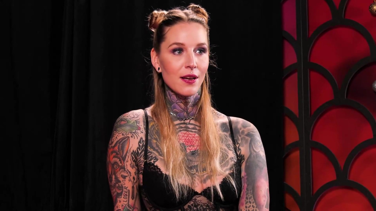 Tattooed Slut Gets Fucked Properly and Makes a Masturbation Show