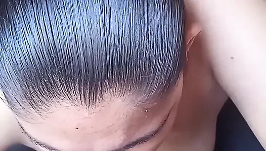Kız arkadaşım yarağımı emiyor ve bana götten istediğini söylüyor