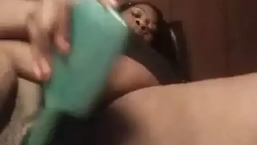 Fırça sapı fışkırtma yapar