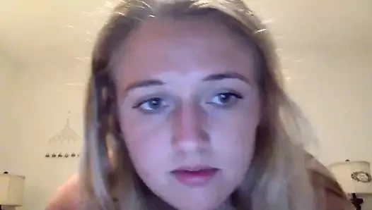 ince kız okşadı kendini ve onu KEDİ