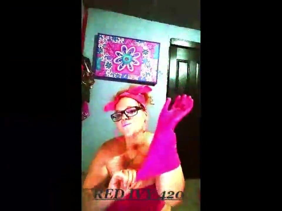 Pembe lastik eldiven kedi parmak sikme