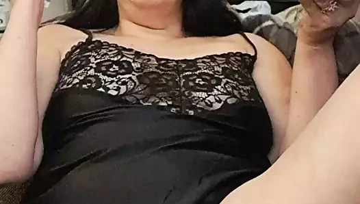 Bölüm 2 evli kadın aç yiyor ve tatlısını yarak istiyor