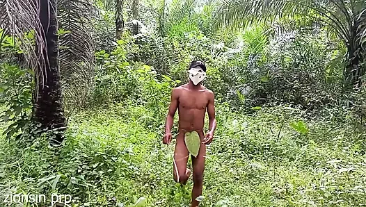 Büyük zenci yarağı ve iri güzel kadın ile Afrikalı yerel sikiş