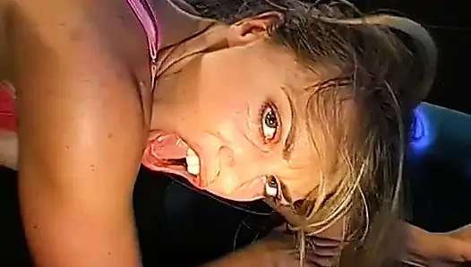 Ggg John Thompson ateşli göt deliği olan azgın kadınları gösteriyor