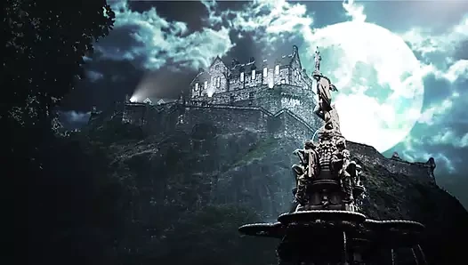 Tarra White uyurken yaşlı bir adamı baştan çıkarıyor