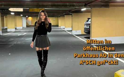 Genç, yeraltı otoparkında Puplik'in poposundan sikilir