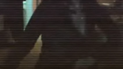 Web kamerası 4'te göğüslerini gösteren kız (düşük kalite)