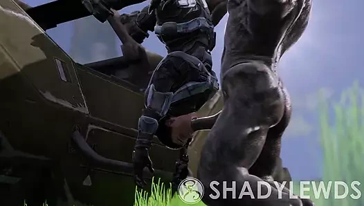 Onu ayak bileklerinden tut ve yüzünü becer