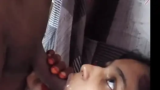 bhai ka lund chusne pr majbur hogai