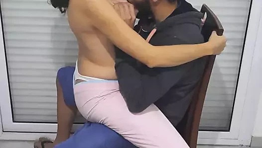 lanet benim hamile komşu