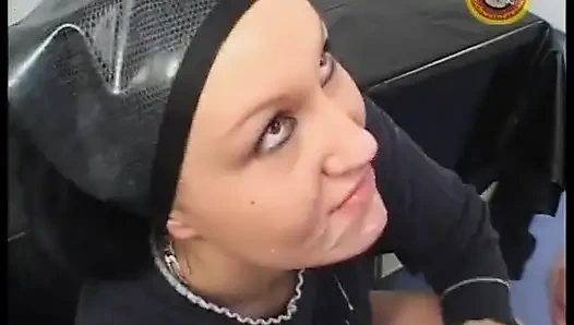 Alman Kapılarının Arkasında Özenle Siktir Edilir - Tam Film